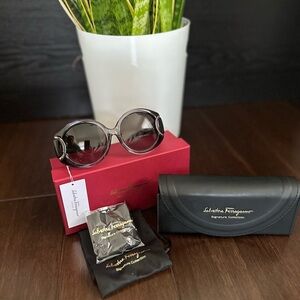 ❌SOLD❌ Salvatore Ferragamo Sunglass